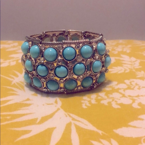 Beautiful Light Blue Stones Bracelet 💎 - Picture 3 of 3